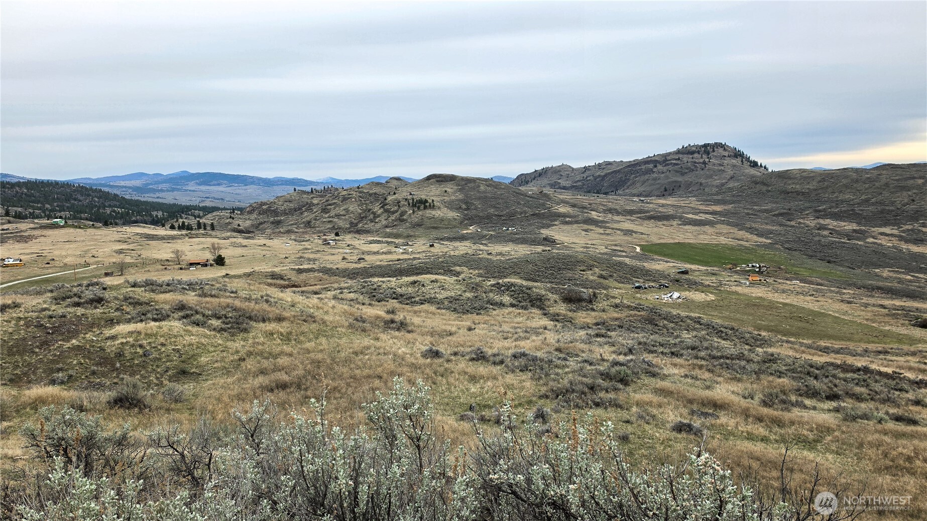 174 Round Up Road Oroville WA 98844