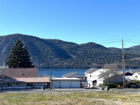 15 Indigo Lane Manson WA 98831
