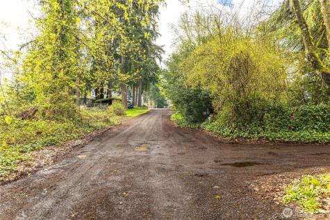 8213 118th Avenue SE Newcastle WA 98056