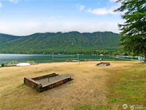 1291 N Potlatch Drive Hoodsport WA 98548