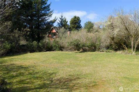 136 Jib Street NW Ocean Shores WA 98569