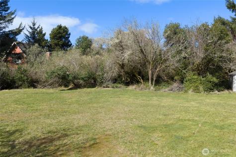 136 Jib Street NW Ocean Shores WA 98569