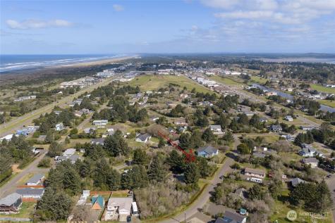 136 Jib Street NW Ocean Shores WA 98569