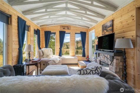 1478 Lodge Pole Road Road Chelan WA 98816