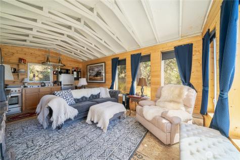 1478 Lodge Pole Road Road Chelan WA 98816