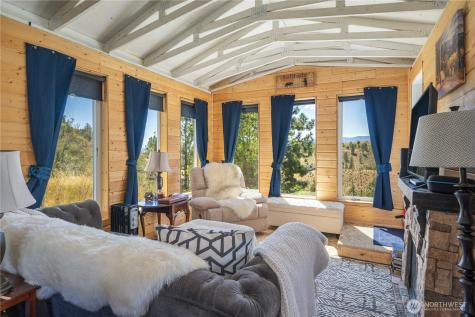 1478 Lodge Pole Road Road Chelan WA 98816
