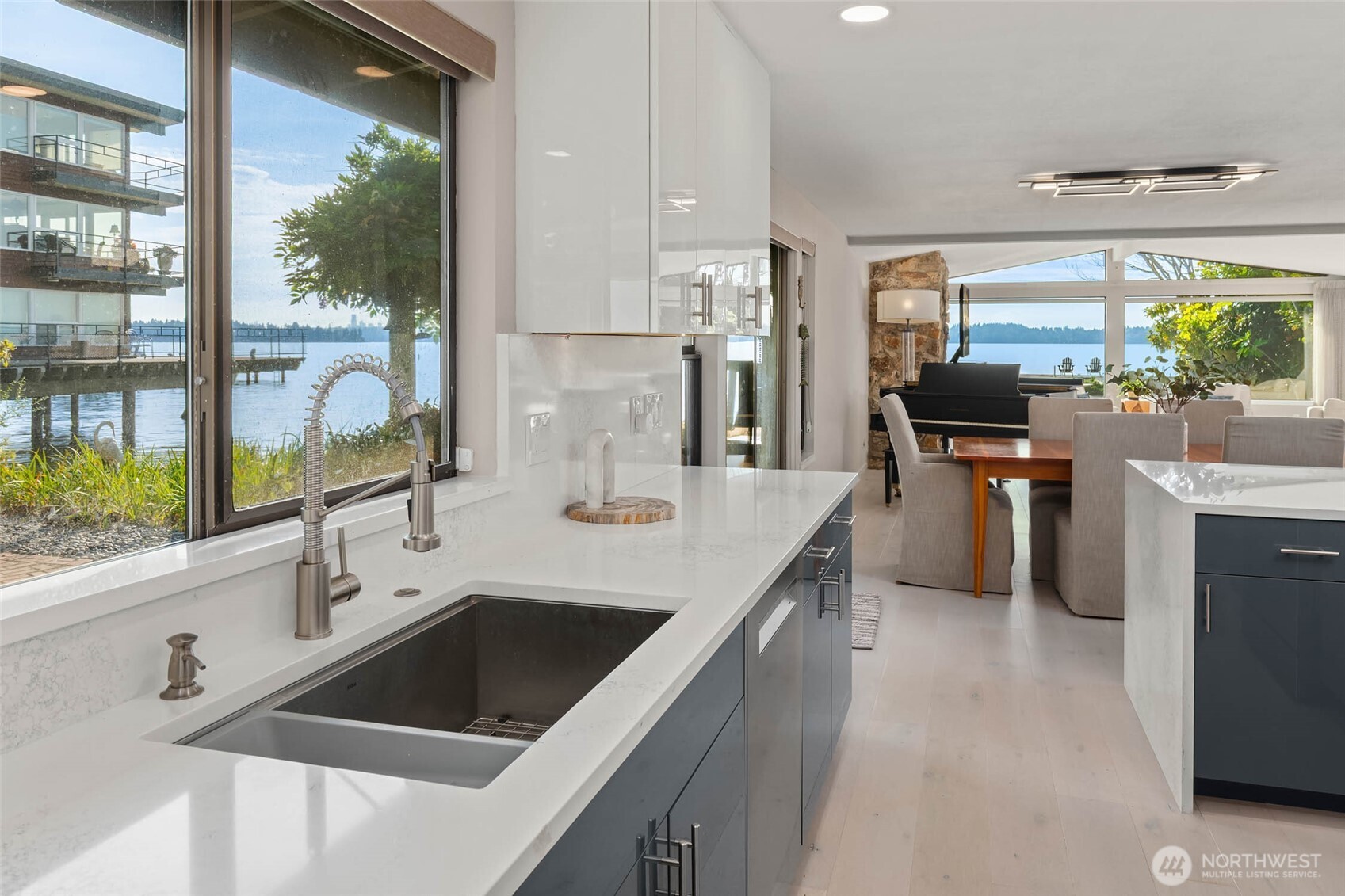 6209 Lake Washington Boulevard NE Kirkland WA 98033