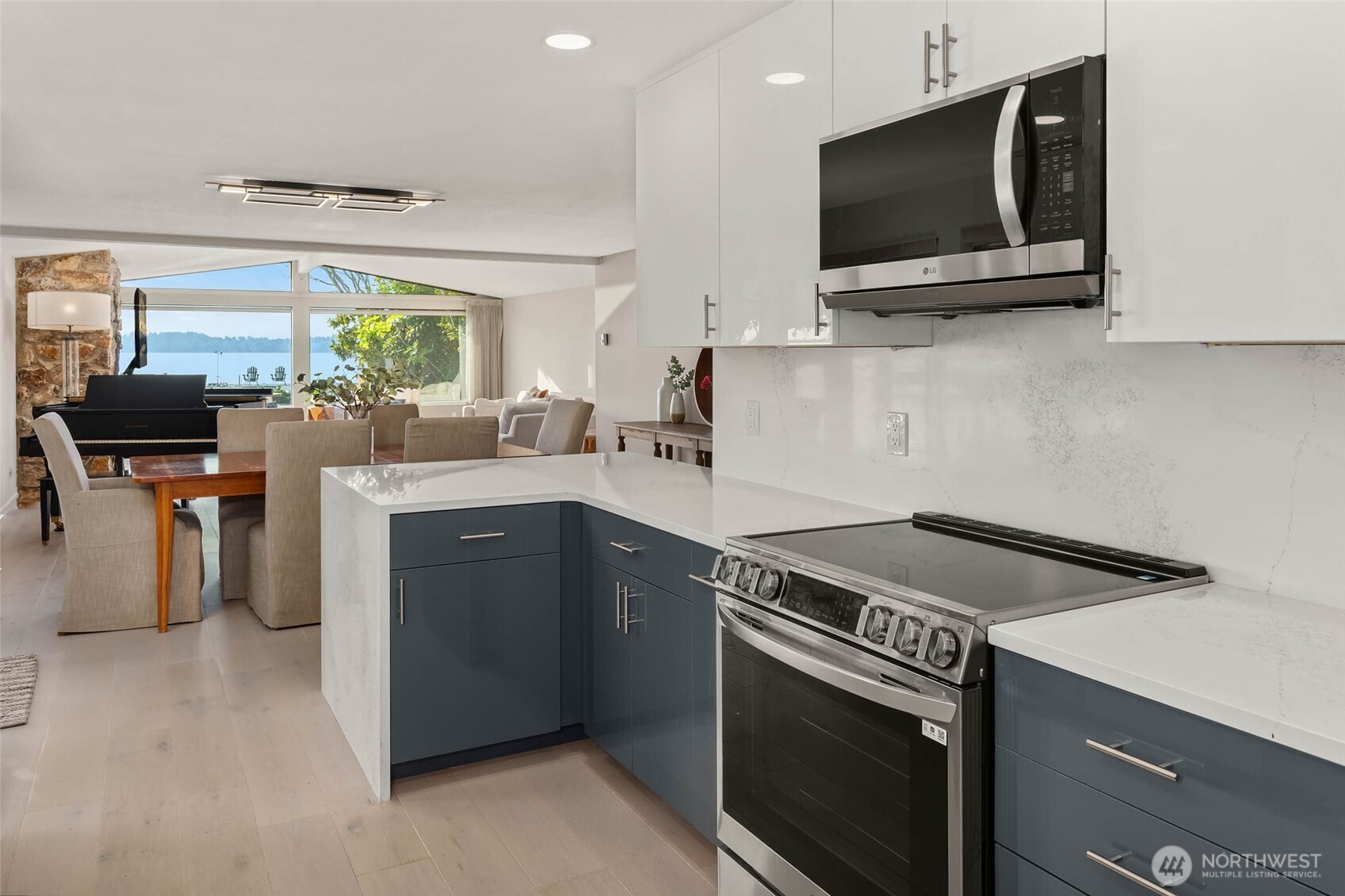 6209 Lake Washington Boulevard NE Kirkland WA 98033