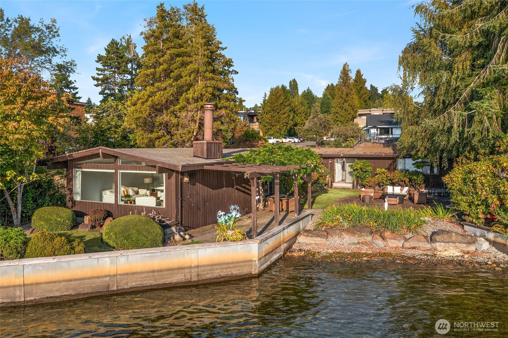 6209 Lake Washington Boulevard NE Kirkland WA 98033