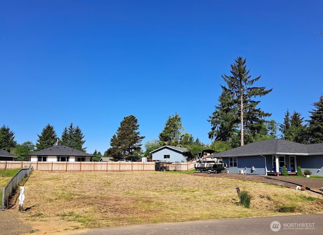 729 Wood Duck Avenue SE Ocean Shores WA 98569