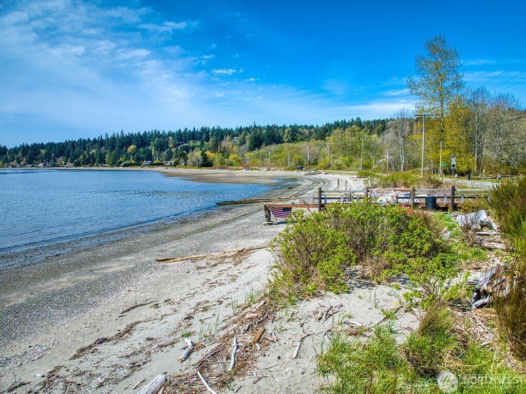 4552 Point White Drive NE Bainbridge Island WA 98110