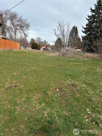1106 E 2nd Avenue Ellensburg WA 98926