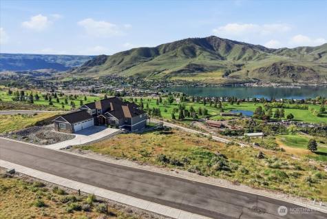 857 Long Drive Chelan WA 98816