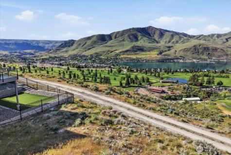 857 Long Drive Chelan WA 98816
