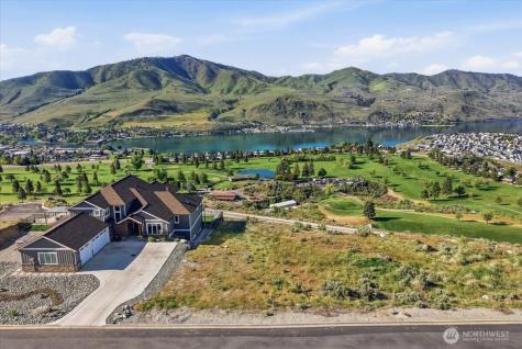 857 Long Drive Chelan WA 98816