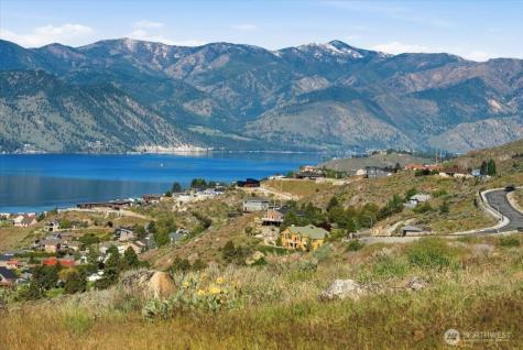 857 Long Drive Chelan WA 98816