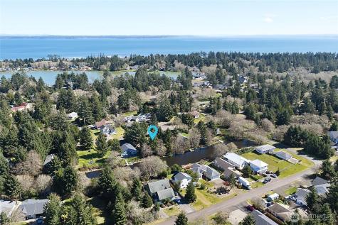 779 Albion Avenue SE Ocean Shores WA 98569