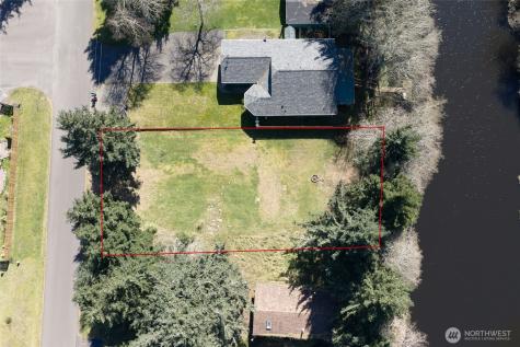 779 Albion Avenue SE Ocean Shores WA 98569