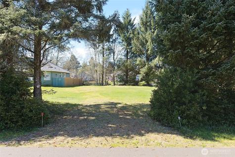 779 Albion Avenue SE Ocean Shores WA 98569