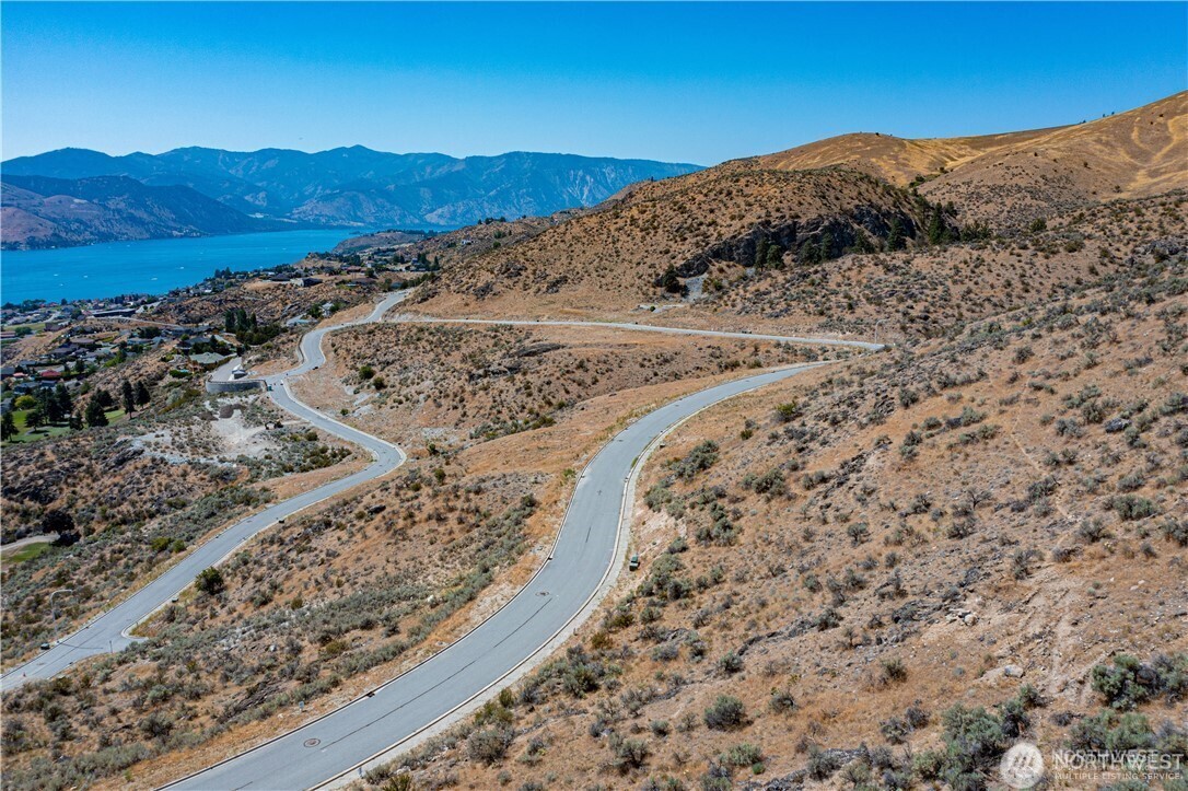 845 Long Drive Chelan WA 98816