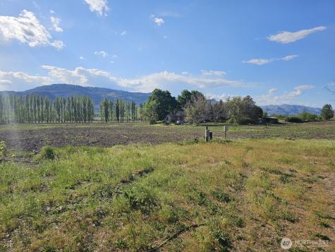 8 Oneil Road Oroville WA 98844
