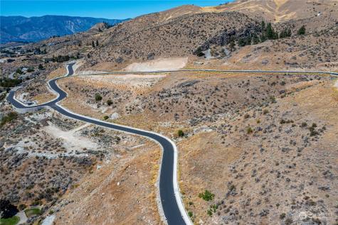 922 Long Drive Chelan WA 98816