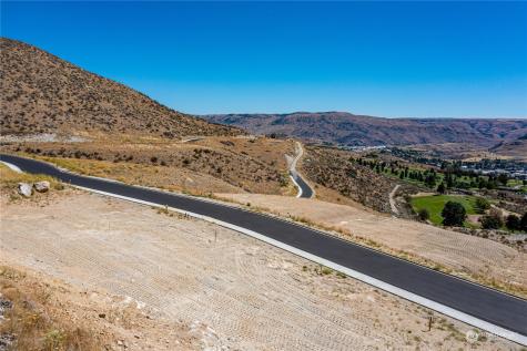 922 Long Drive Chelan WA 98816