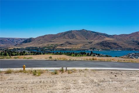 922 Long Drive Chelan WA 98816
