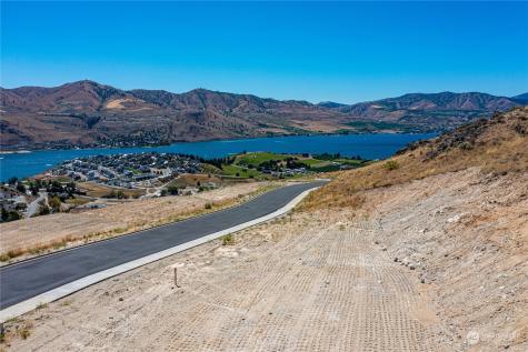 922 Long Drive Chelan WA 98816