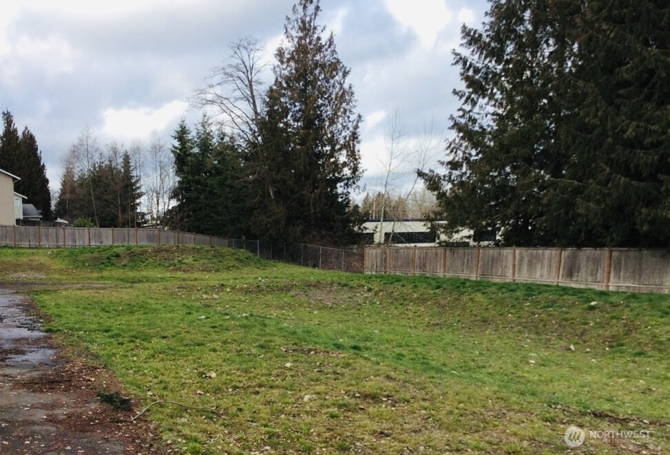 2101 Center Road Everett WA 98204