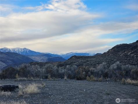 38 Pine Grove Road Oroville WA 98844