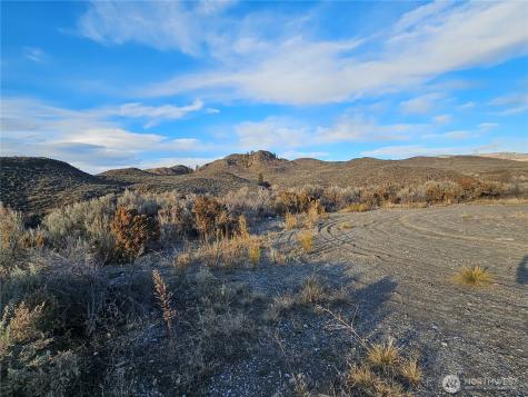 38 Pine Grove Road Oroville WA 98844