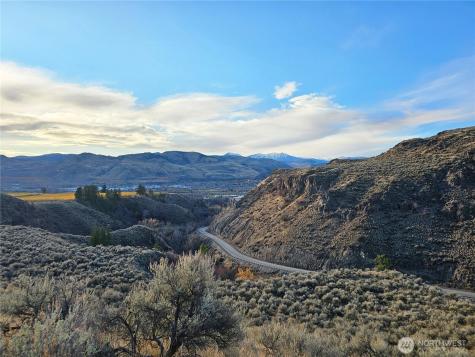 38 Pine Grove Road Oroville WA 98844