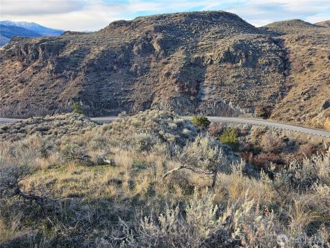 38 Pine Grove Road Oroville WA 98844