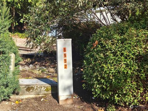 1518 207th Avenue NE Sammamish WA 98074