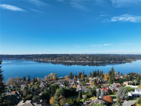 1518 207th Avenue NE Sammamish WA 98074