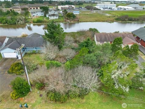 569 Canal Drive NE Ocean Shores WA 98569
