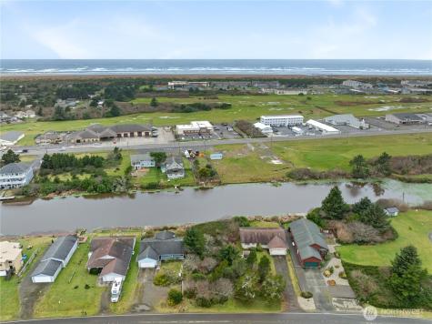 569 Canal Drive NE Ocean Shores WA 98569