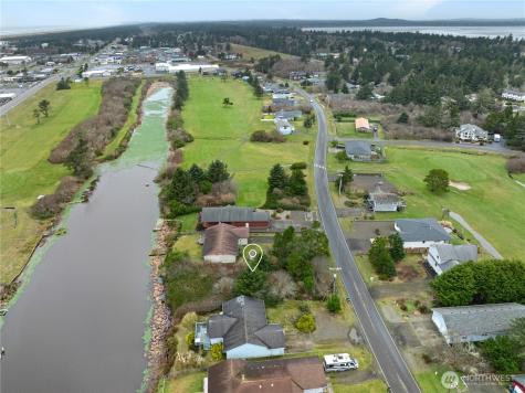 569 Canal Drive NE Ocean Shores WA 98569