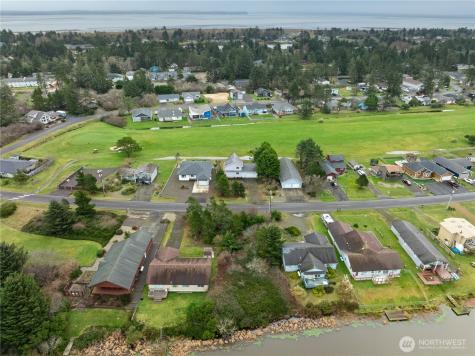 569 Canal Drive NE Ocean Shores WA 98569