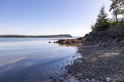2868 Cedar Avenue Lummi Island WA 98262