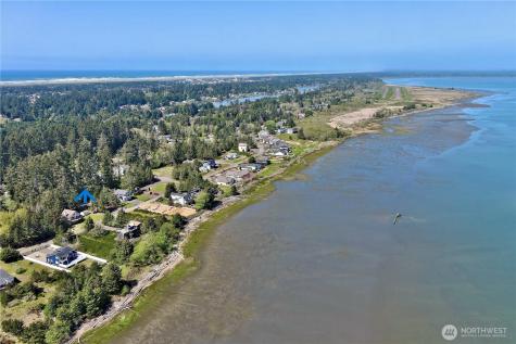 186 Murphy Court SE Ocean Shores WA 98569