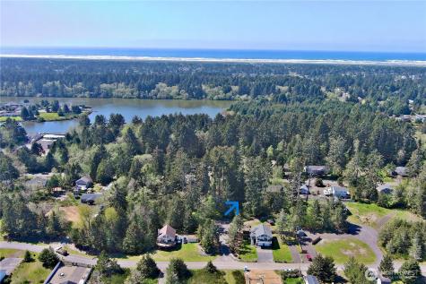 186 Murphy Court SE Ocean Shores WA 98569