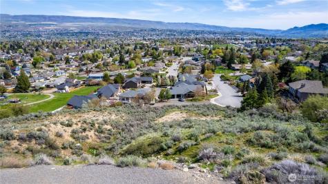 1530 Skyline Drive Wenatchee WA 98801