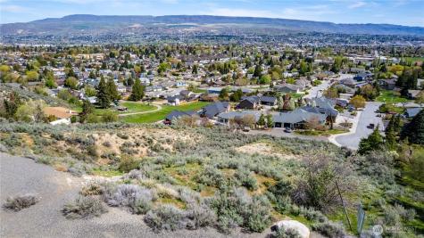 1530 Skyline Drive Wenatchee WA 98801