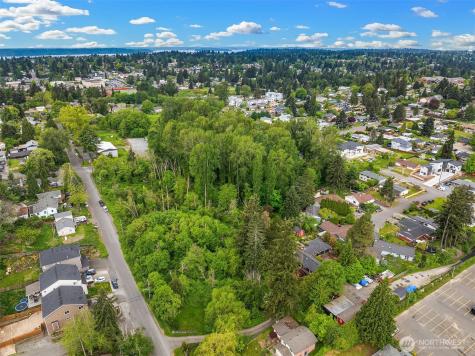 84 S 140th Street Burien WA 98168