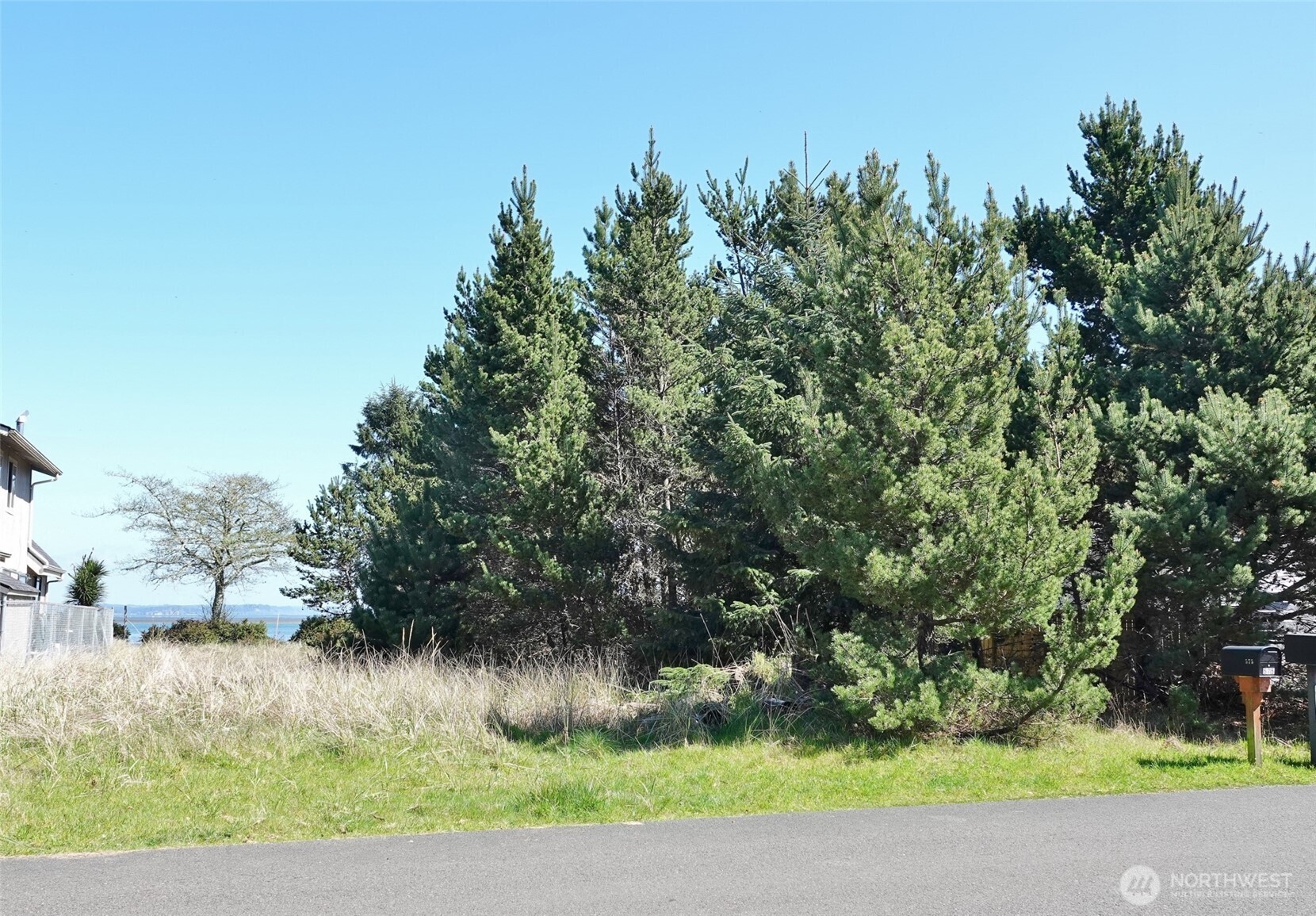574 Chinook Avenue SE Ocean Shores WA 98569