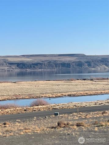531 Bridgeview Drive Vantage WA 98950