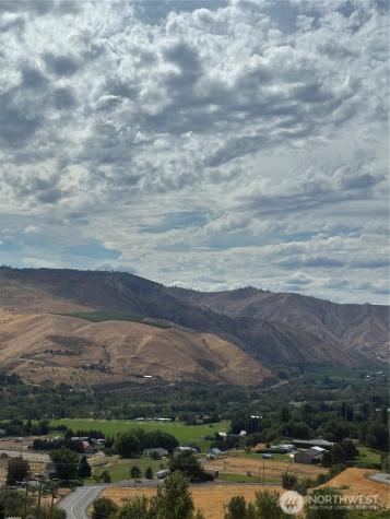 3825 Sunridge Lane Wenatchee WA 98801