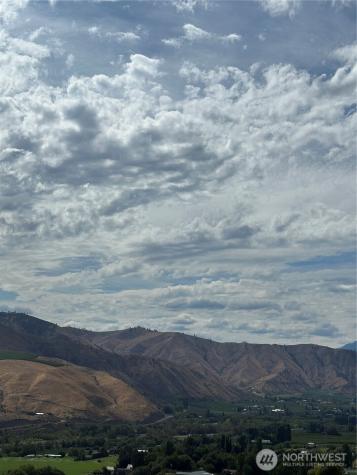 3825 Sunridge Lane Wenatchee WA 98801